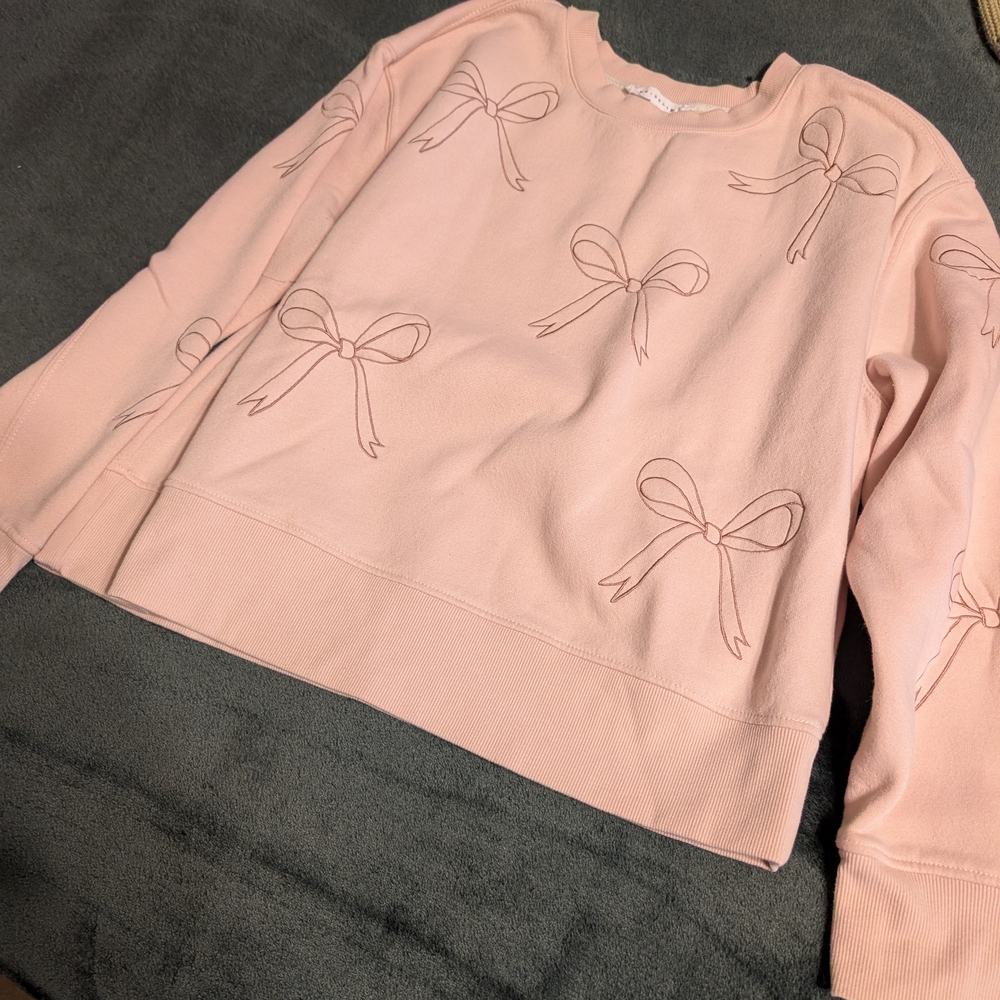 Pink Sweatshirt with Bow Design